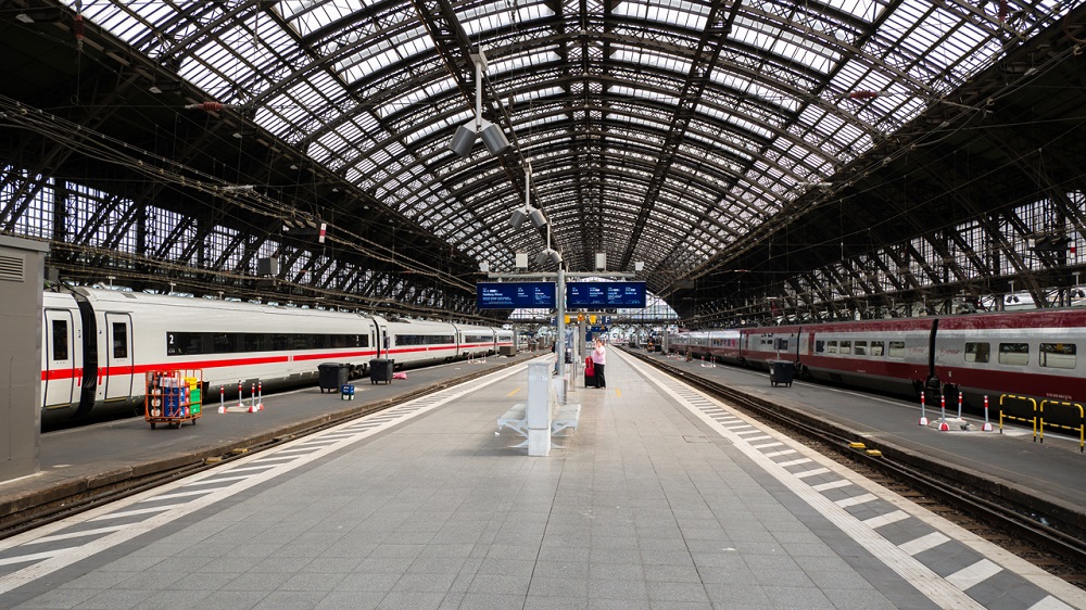 Gleise im Kölner Hauptbahnhof (Foto: © Thorsten Hoffmann)