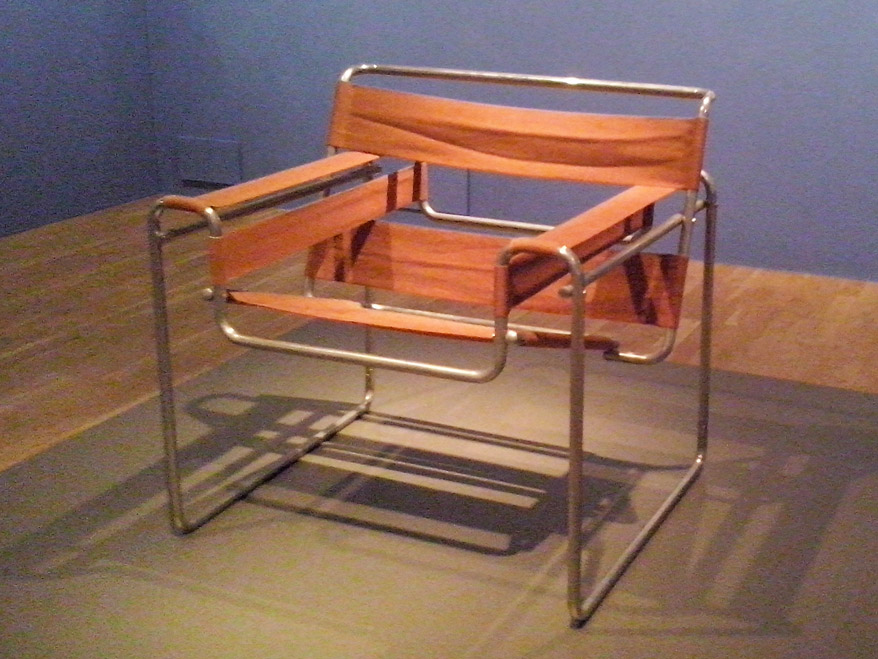 Der Clubsessel B3, auch bekannt als Wassily Chair, 1925 entworfen von Marcel Breuer am Bauhaus in Dessau