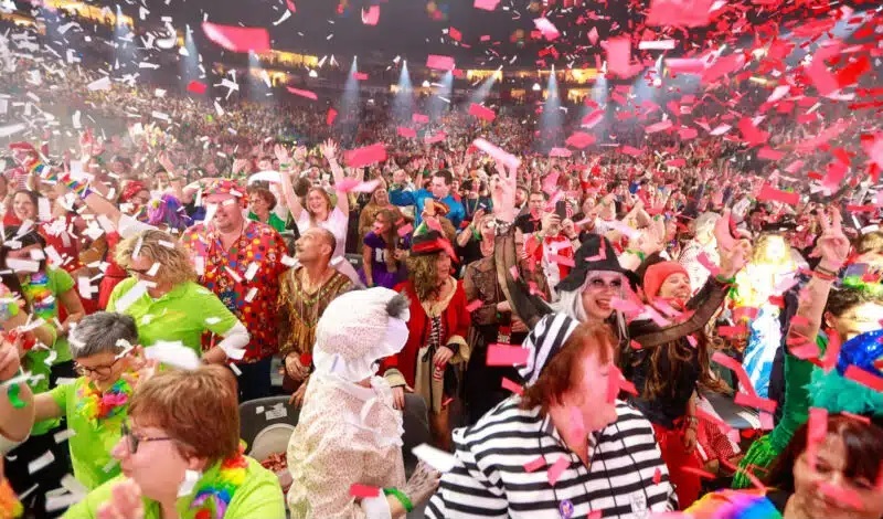 Kölns größte Kostümsitzung „Lachende Kölnarena“ (Foto: Frank Metzemacher/Lichtreim | www.koeln.de)
